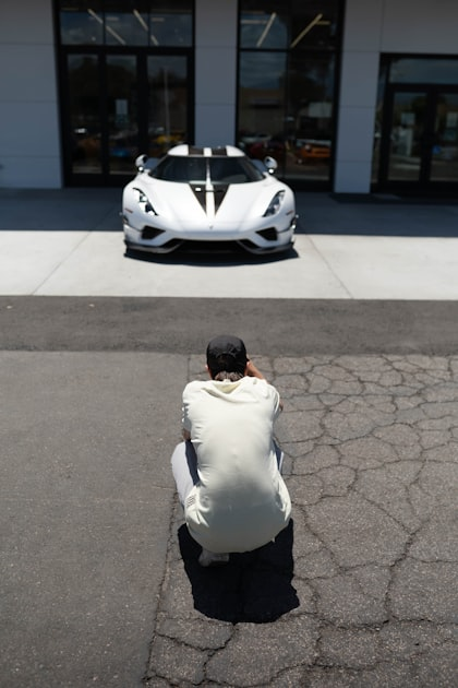 Why Choose a Luxury Car Dealer?